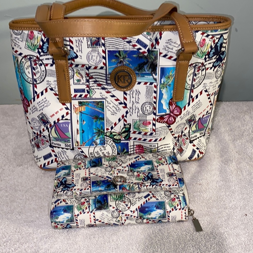 Purse with wallet